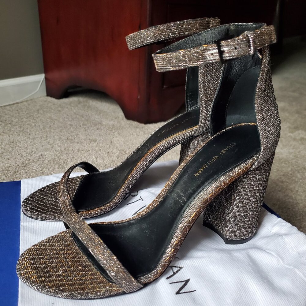 Stuart Weitzman NuQuilt Sandal in Pyrite Nocturn - Picture 4 of 6